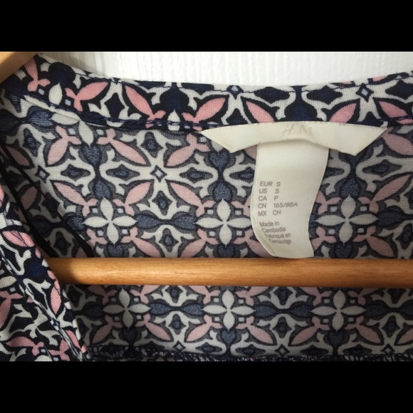 H&M Soft & Comfy Shirt, Size S - Picture 5 of 7